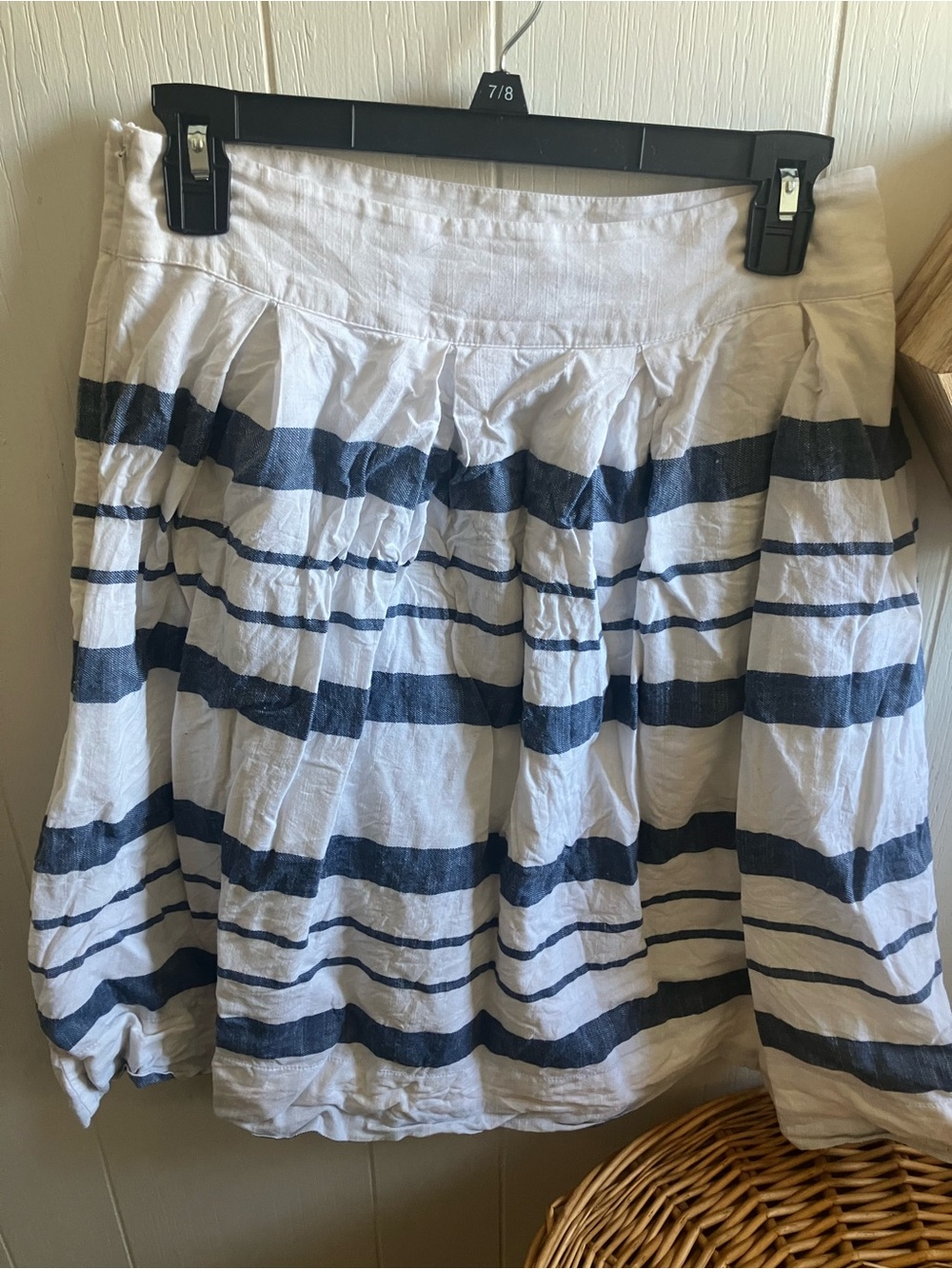 G.H. Bass & Co. 100% Cotton blue and white A line midi Skirt Size 10